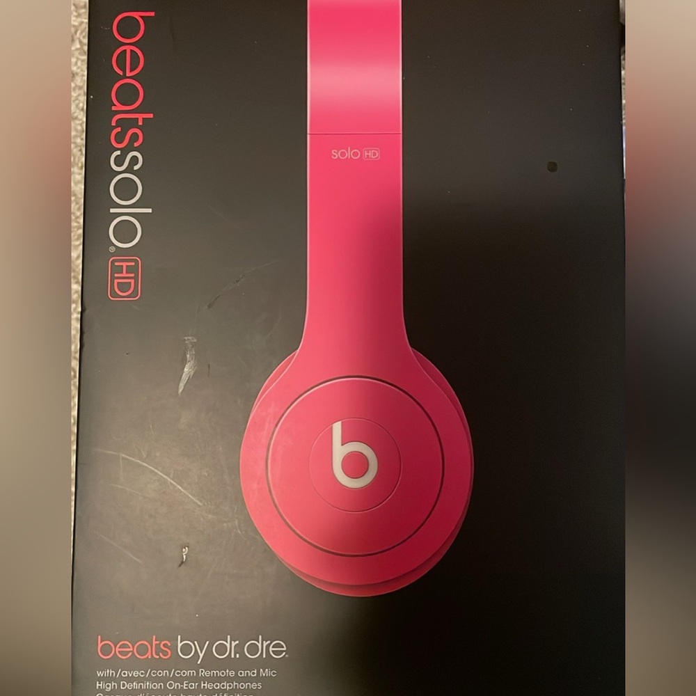 Beats Solo HD Pink Headphones